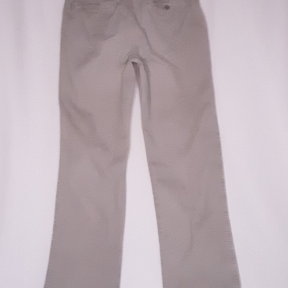 American Eagle Outfitters Khaki Pants - Picture 4 of 9